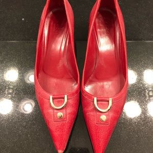 Gucci pumps
